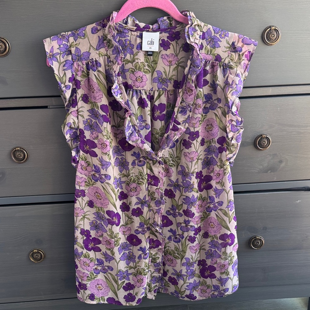 Cabi Purple and Green Floral Blouse Ruffle Sleeve Tank Blouse